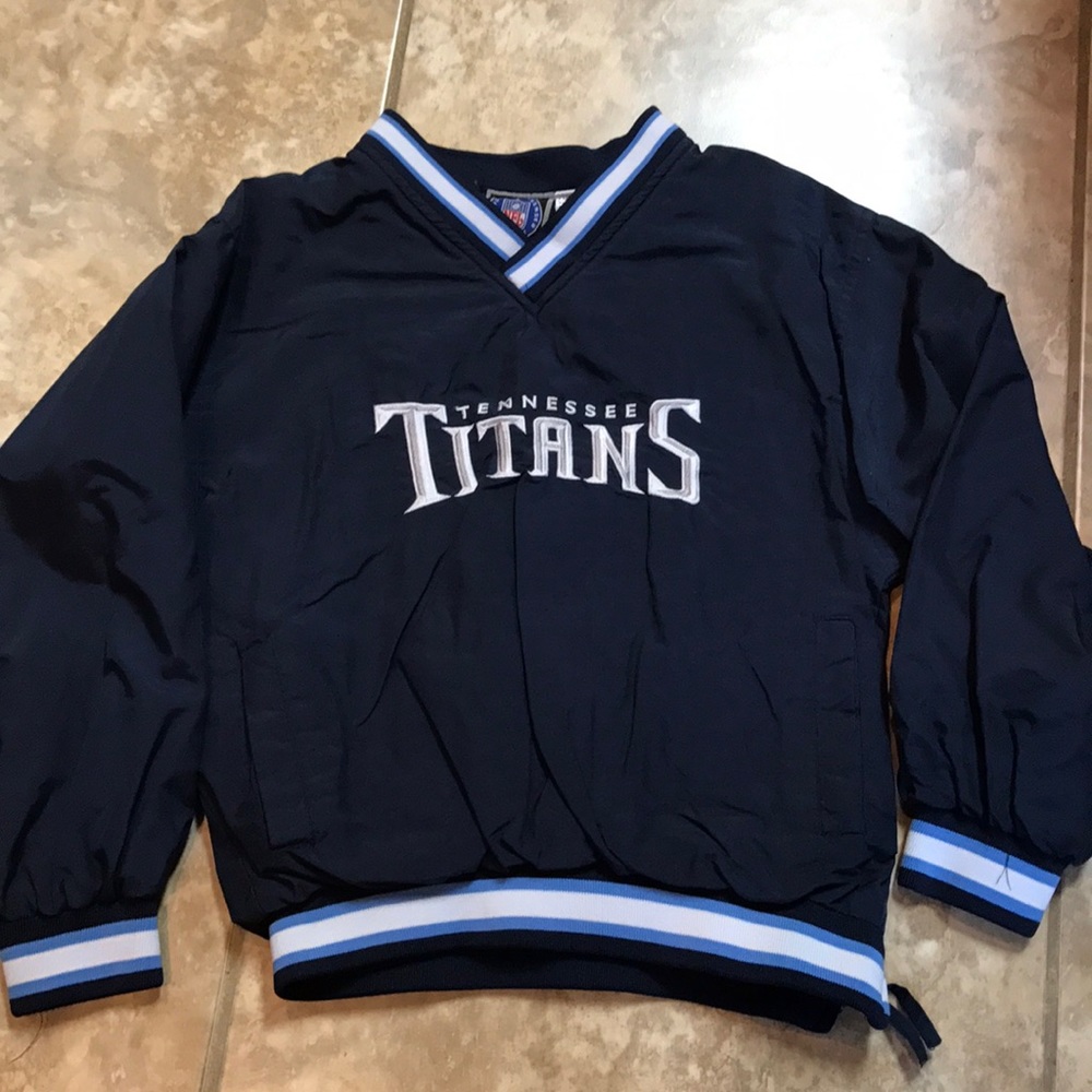TN Titans pullover
